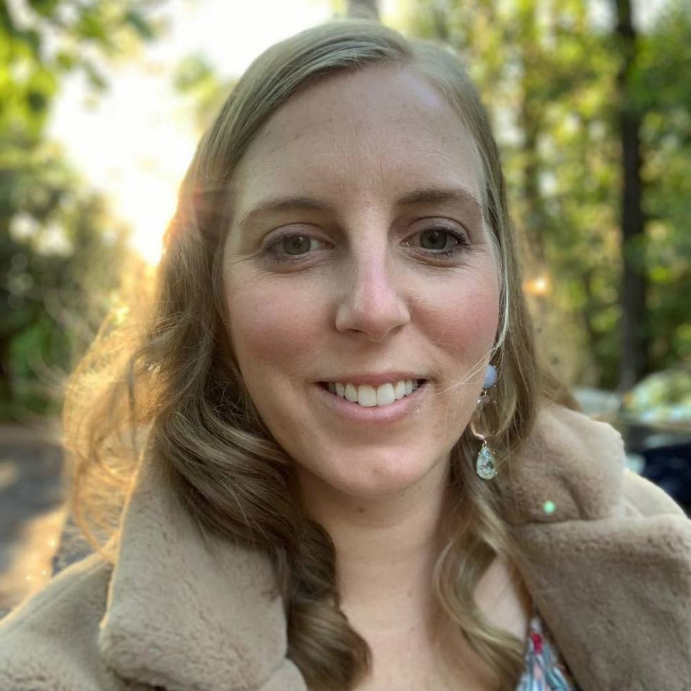 Meet your Posher, Laurel